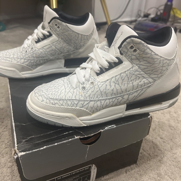 Air Jordan 3 Retro flip - Picture 3 of 5